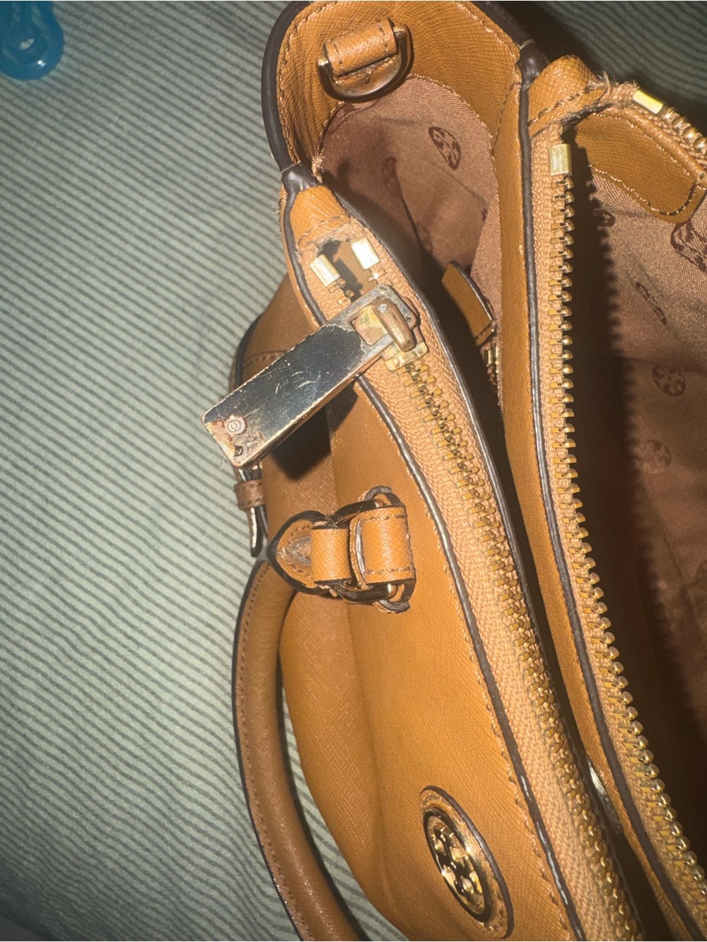 Tory Burch Robinson Brown Saffiano Leather Double Zip Tote Crossbody Bag - Picture 12 of 13